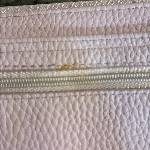 Lavender Leather All In One Crossbody Bag - Picture 3 of 5